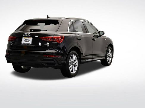 Used 2025 Audi Q3 2.0T Premium w/ Convenience Package AWD/4WD image 5