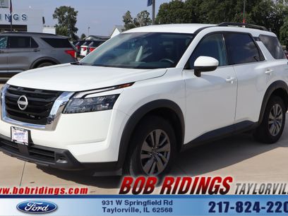 Used 2025 Nissan Pathfinder SV