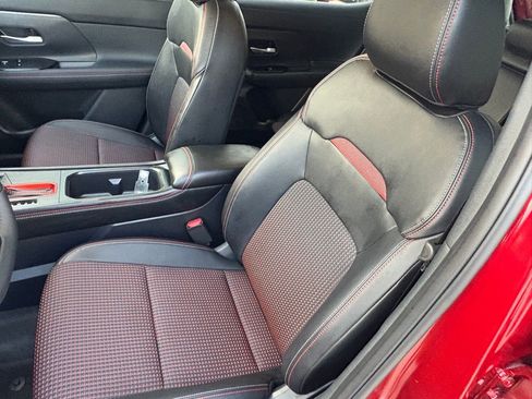 Certified 2026 Nissan Kicks SR w/ Cold Weather Package FWD image 27