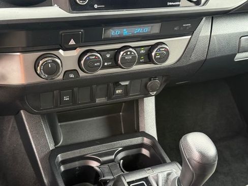 Used 2023 Toyota Tacoma SR AWD/4WD image 16