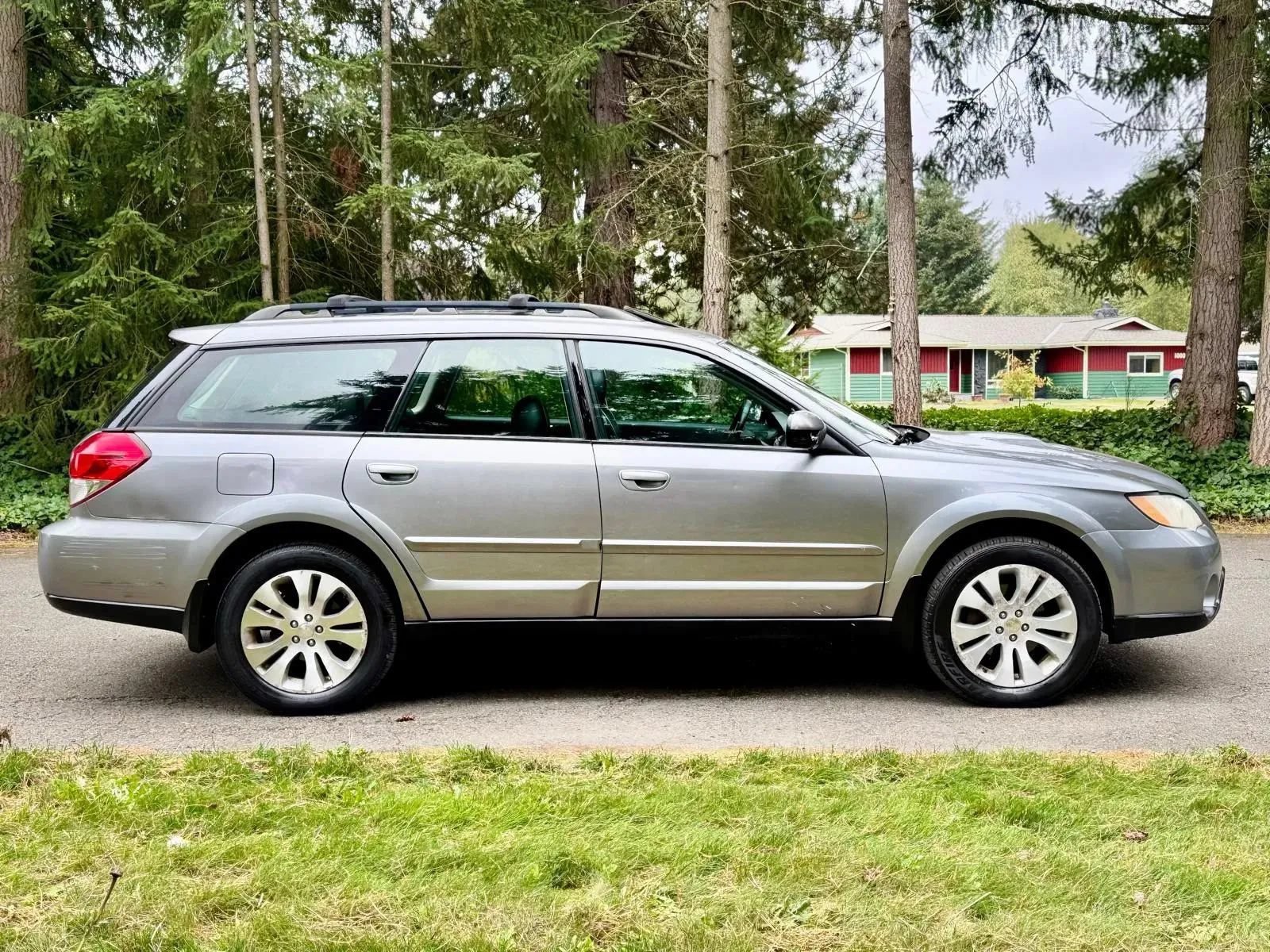 Used 2008 Subaru Outback 2.5XT Limited AWD/4WD image 6