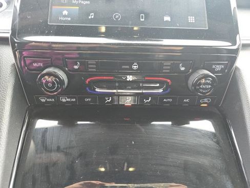 Certified 2023 Jeep Grand Cherokee L Laredo AWD/4WD image 18
