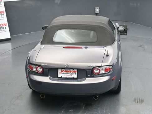 Used 2006 MAZDA MX-5 Miata Touring image 27