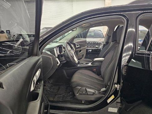 Used 2017 Chevrolet Equinox LT image 26