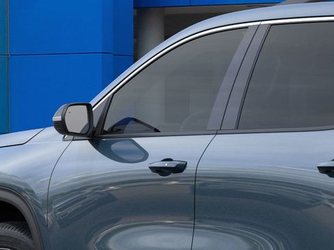 New 2026 Chevrolet Traverse LT image 12