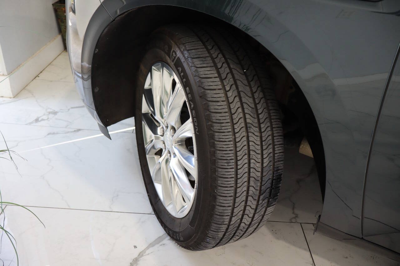 Used 2018 Buick Enclave Premium FWD image 29