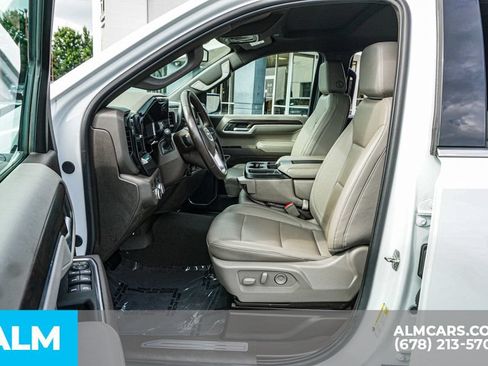 Used 2025 GMC Sierra 1500 SLT RWD image 18