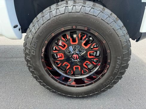 Used 2021 GMC Sierra 1500 AT4 w/ AT4 Premium Package AWD/4WD image 11