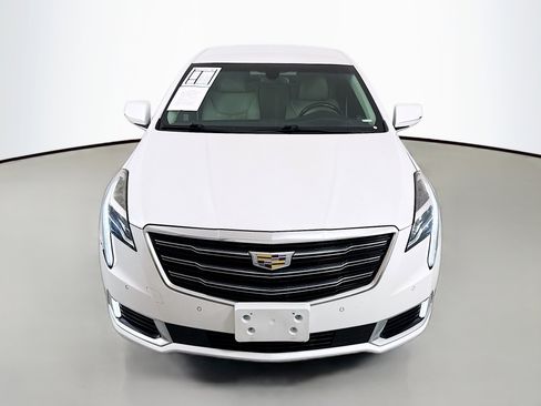Used 2019 Cadillac XTS Luxury image 2