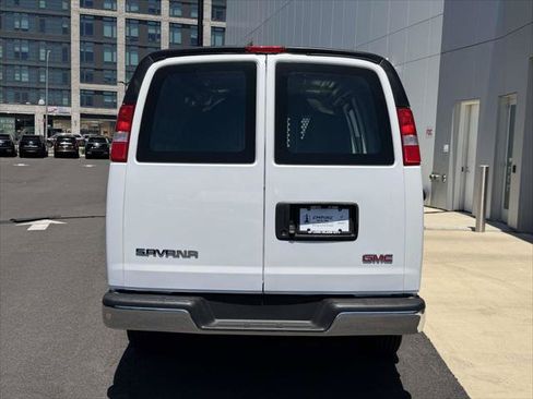 Used 2025 GMC Savana 2500 w/ Driver Convenience Package RWD image 7