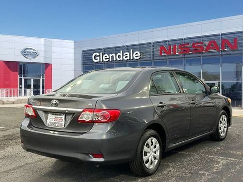 Used 2011 Toyota Corolla LE FWD image 4