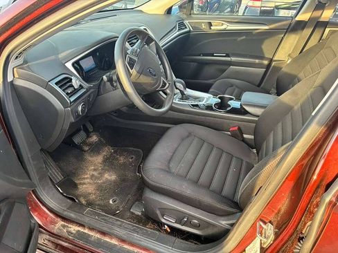 Used 2015 Ford Fusion SE FWD image 10