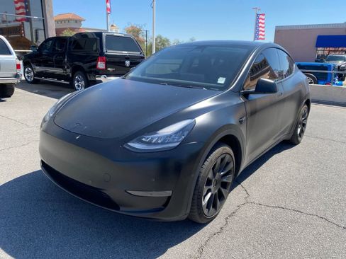 Used 2020 Tesla Model Y Long Range AWD/4WD image 1