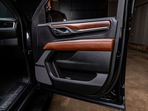 Used 2024 GMC Yukon Denali Ultimate image 40