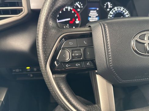 Used 2022 Toyota Tundra SR5 AWD/4WD image 19