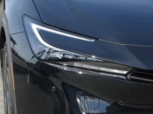 Used 2026 Toyota Prius LE image 5