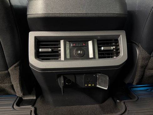 Used 2024 Ford F350 Lariat w/ Lariat Ultimate Package AWD/4WD image 38