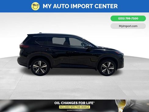 Used 2024 Nissan Rogue SL w/ SL Premium Package FWD image 6