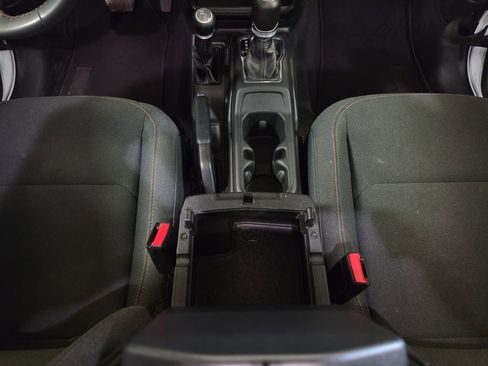 Used 2024 Jeep Wrangler Sport S AWD/4WD image 15