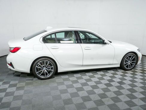 Used 2019 BMW 330i Sedan w/ Convenience Package RWD image 2