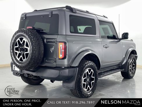 Used 2022 Ford Bronco Outer Banks image 6