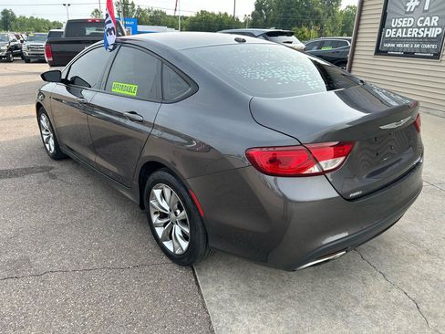 Used 2016 Chrysler 200 S AWD/4WD image 7