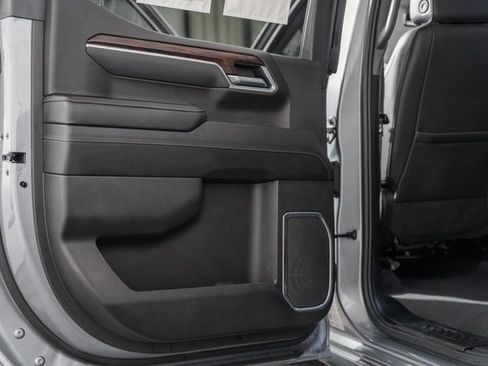 Used 2025 GMC Sierra 1500 SLT image 35