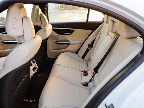 Used 2025 Mercedes-Benz C 300 4MATIC Sedan image 22