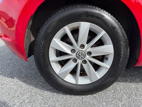 Used 2016 Volkswagen Golf S FWD image 30