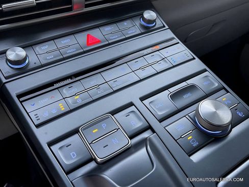 Used 2022 Hyundai Nexo Limited image 38