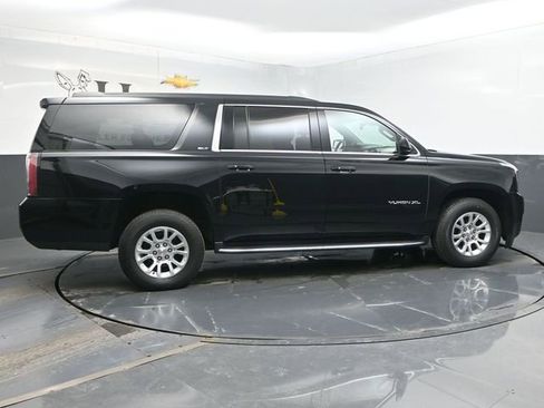 Used 2019 GMC Yukon XL SLT image 38