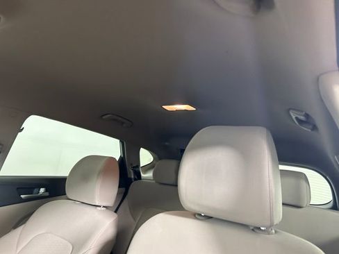 Used 2019 Hyundai Tucson SE image 13