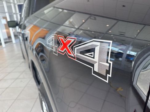 Used 2023 Ford F150 XLT image 9