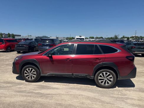 Used 2024 Subaru Outback Premium AWD/4WD image 12