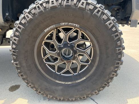 Used 2020 Ford F250 Lariat w/ Lariat Value Package AWD/4WD image 8