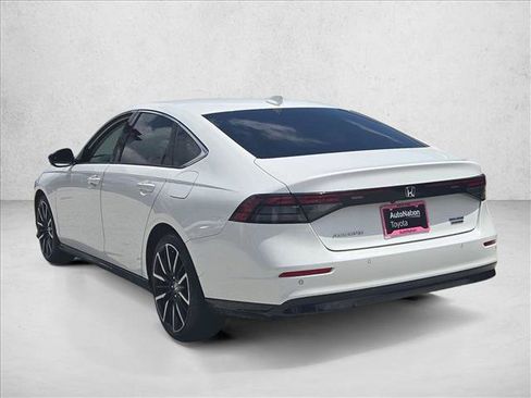 Used 2024 Honda Accord Touring image 8