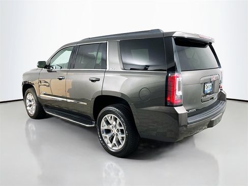Used 2020 GMC Yukon SLT w/ HD Trailering Package image 5