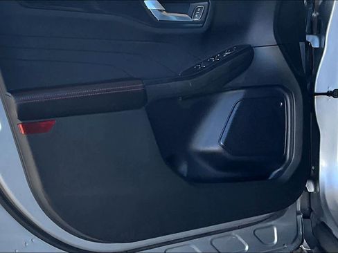 Used 2024 Ford Escape ST-Line image 21