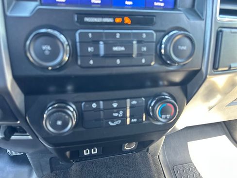 Used 2020 Ford F150 XLT w/ XTR Package AWD/4WD image 18