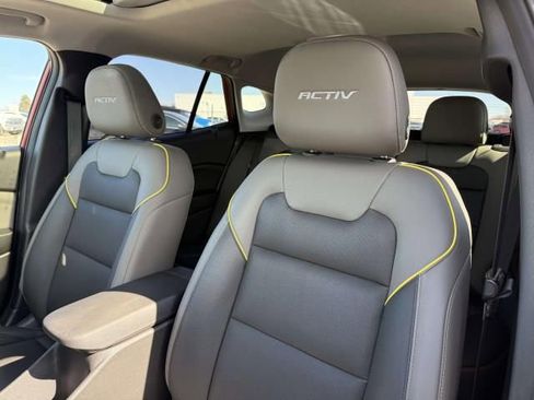 Certified 2024 Chevrolet Trax ACTIV w/ Sunroof Package image 11