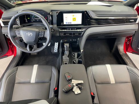 Used 2026 Toyota Camry SE w/ Convenience Package FWD image 20
