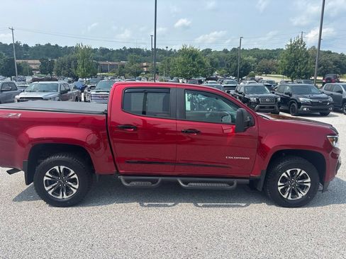 Used 2021 Chevrolet Colorado Z71 w/ Safety Package AWD/4WD image 2