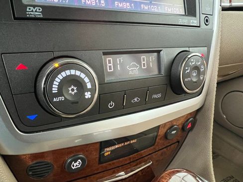 Used 2008 Cadillac SRX AWD image 21