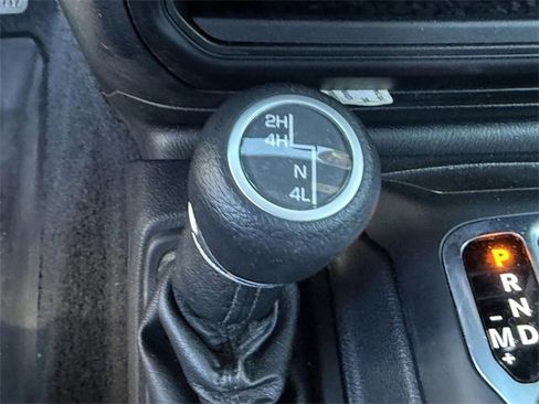 Used 2021 Jeep Wrangler Unlimited Sport image 29