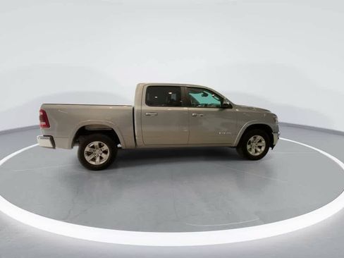 Used 2019 RAM 1500 Laramie AWD/4WD image 9