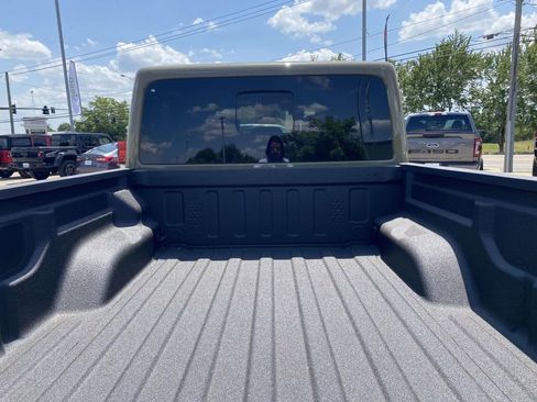 New 2026 Jeep Gladiator Sport AWD/4WD image 33