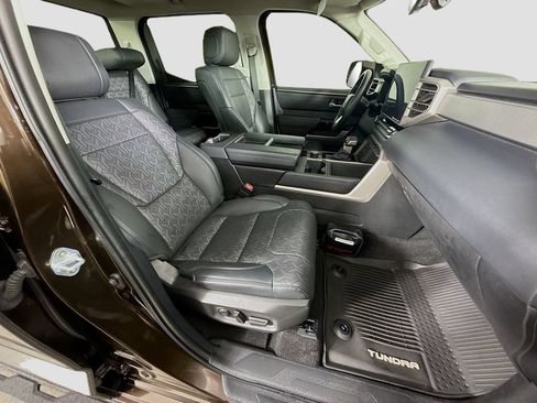 Used 2022 Toyota Tundra Limited AWD/4WD image 17