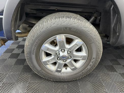 Used 2014 Ford F150 XLT w/ Equipment Group 302A Luxury AWD/4WD image 5