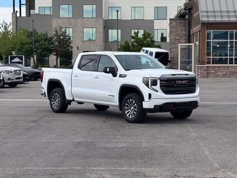 Used 2023 GMC Sierra 1500 AT4 w/ AT4 Preferred Package AWD/4WD image 1