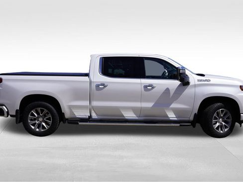 Certified 2021 Chevrolet Silverado 1500 High Country w/ Technology Package image 3